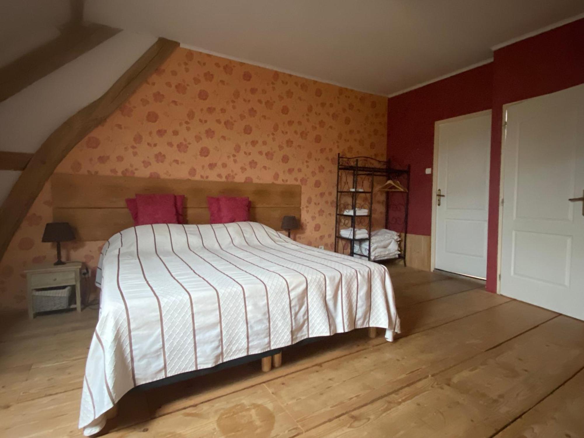 Bed and Breakfast Les Fruits Du Passau Saint-Désiré Esterno foto